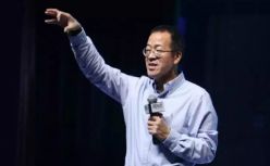 俞敏洪回应年会吐槽视频：新东方年会吐槽视频创作者每人奖励10万元