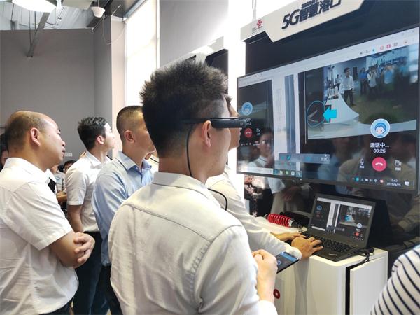 2悉见科技亮相深圳联通5G应用展 独家发布5G+AR眼镜方案