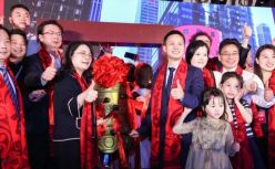 纳斯达克上市，百亿云集如何诞生？