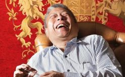 旺旺帝国兴衰史：从90年代最潮零食王者，到开医院自救
