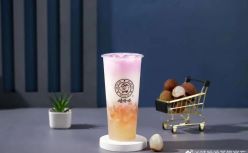 喜茶、奈雪迎来新对手，一杯价格低一半，账面还有100多亿现金
