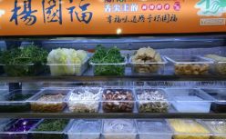 年赚上亿加盟费，“杨国福们”仍难逃卫生、山寨困局？