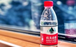 超能赚也要上市，农夫山泉在焦虑什么？