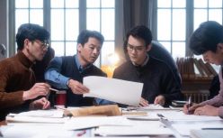 冯仑对谈管清友：人很难挣到认知能力以外的钱