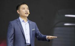 何小鹏：「今天你对我不离不弃，明天我做你的 LP」