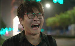 谁在砸掉中年人饭碗？