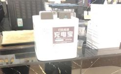 共享充电宝收割“续命钱”，看到多次涨价的结果我们沉默了