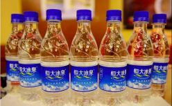 「卖的多，赔的多」许家印的恒大冰泉何以走向末路？