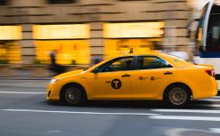 东南亚网约车巨头上市，软银和Uber也成了赢家？