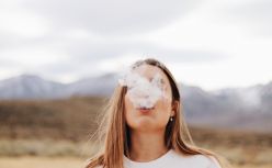 恐慌！电子烟商家集体焦虑：怕被执法，转战线上、忙清库存