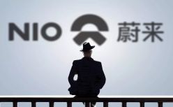蔚来上新：放低身段玩性价比，还是割韭菜？