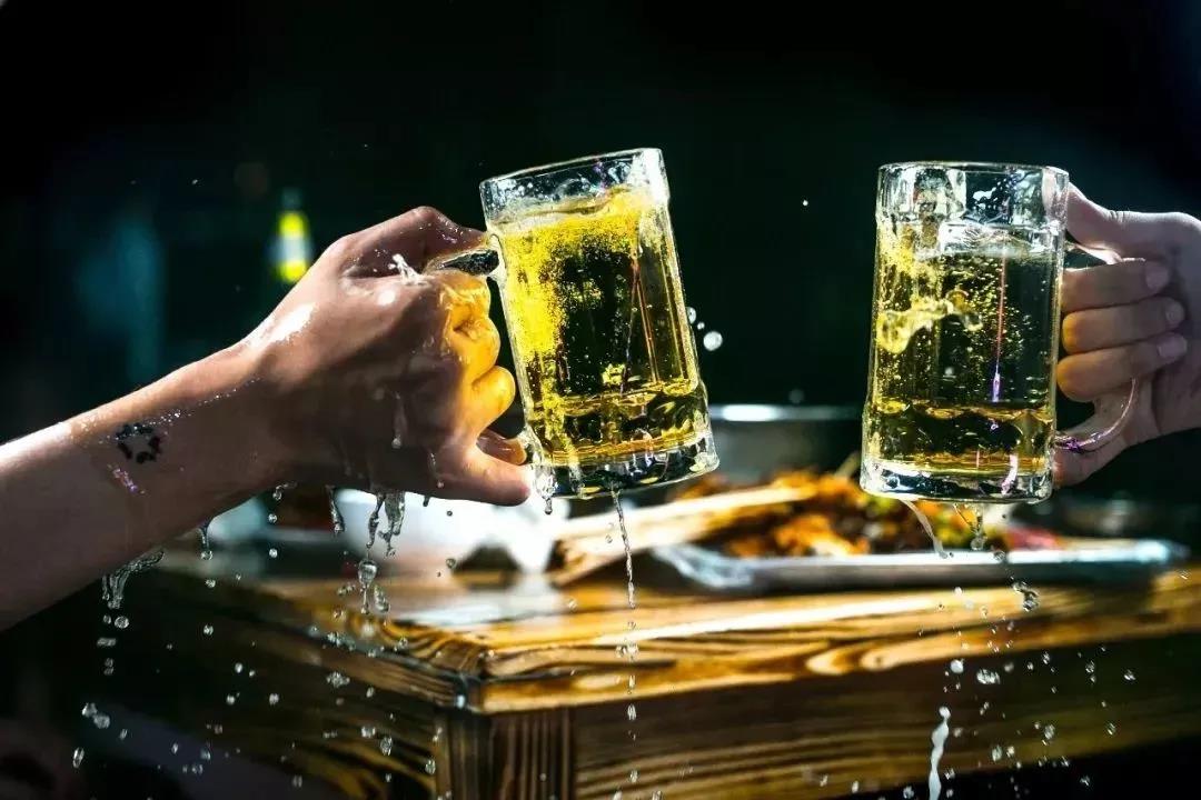 2一年倒闭500家，宣称10倍利润的精酿啤酒为何不行了？