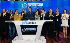 三年营收超50亿元 ，这位前新东方老师做出个IPO