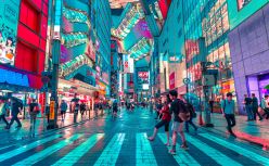 欠薪、亏损、关店，初代国潮流泪2022
