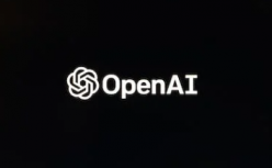 反击OpenAI，马斯克终于出招，重用华人团队