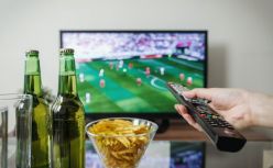 一年少卖500万台，电视快被抛弃了？
