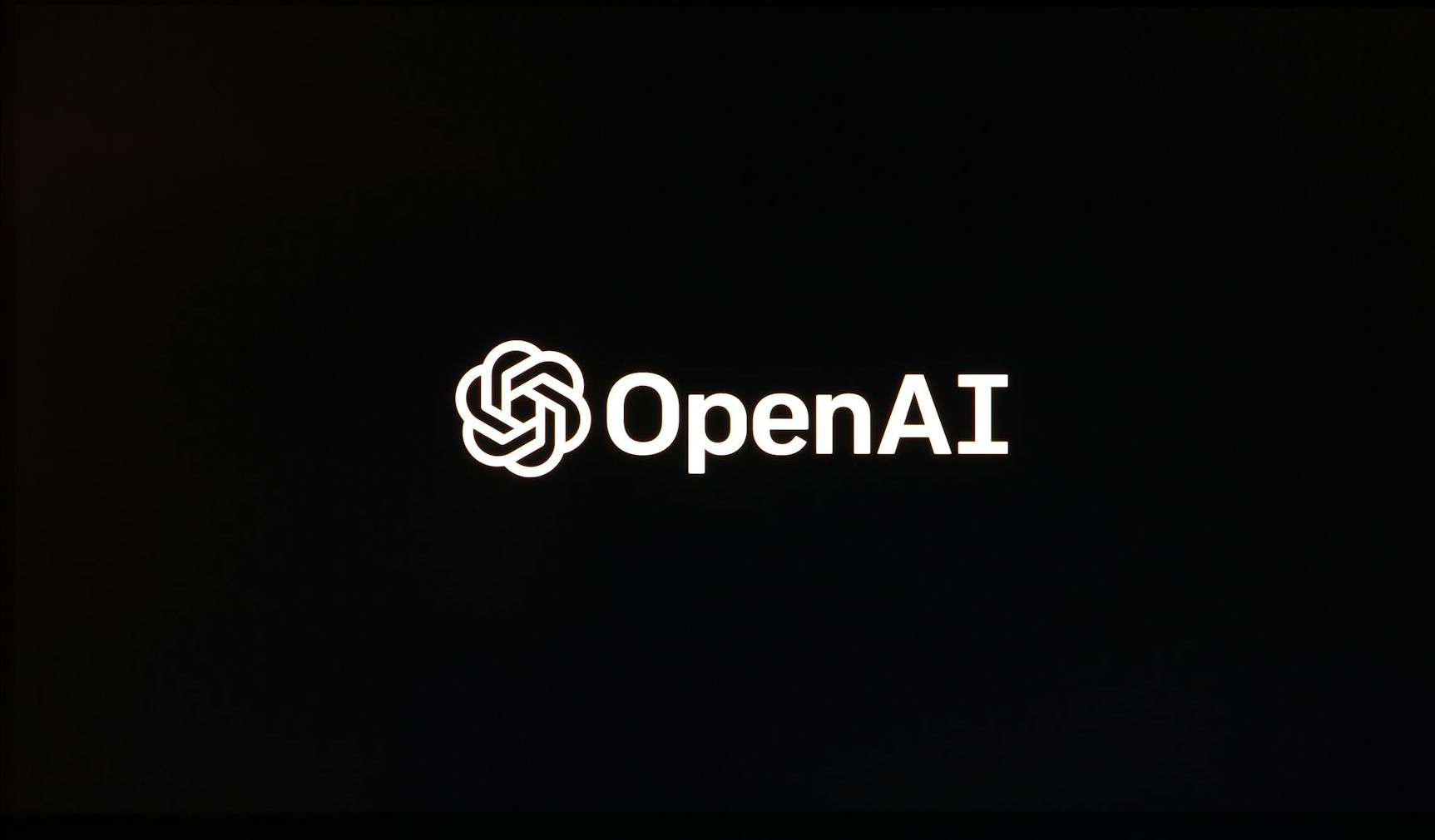 2OpenAI CTO：普通人数月后就能用Sora了