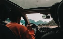 新造车11月成绩单：理想跌破五万，小鹏小米创新高