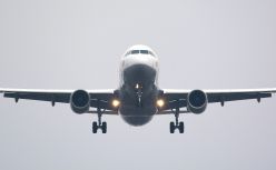 三大航半年预亏超42亿，华夏航空却暴赚