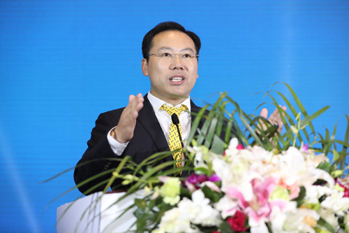 (世华集团创始人,董事长,北京华夏管理学院校长姜岚昕)