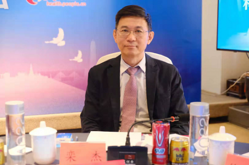 栾杰:找正规的医疗机构,找正规的医生,用正规的产品_推荐_i黑马